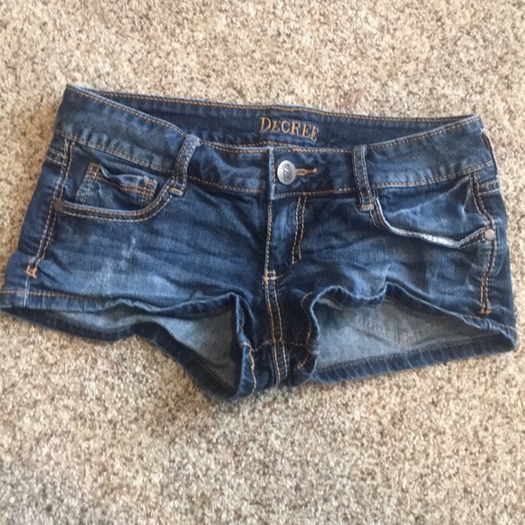 Jean shorts - Picture 1 of 2